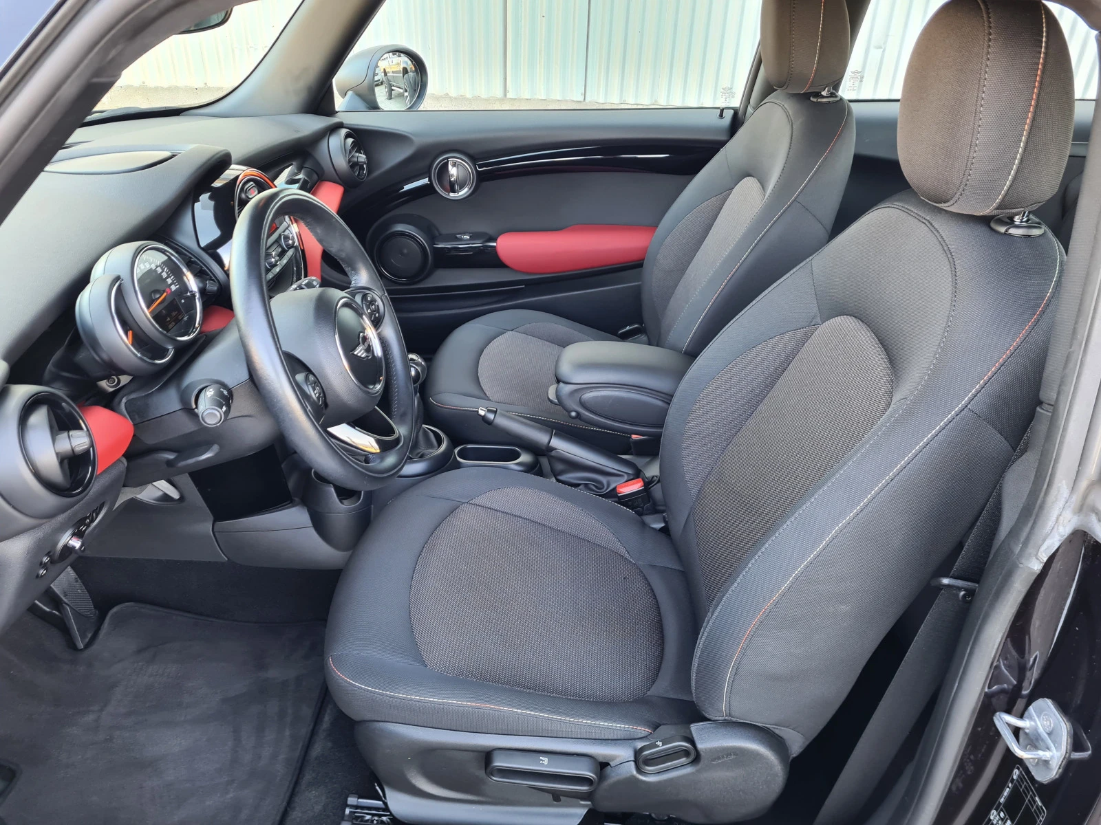 Mini Cooper One 1.2i EURO6B - изображение 10