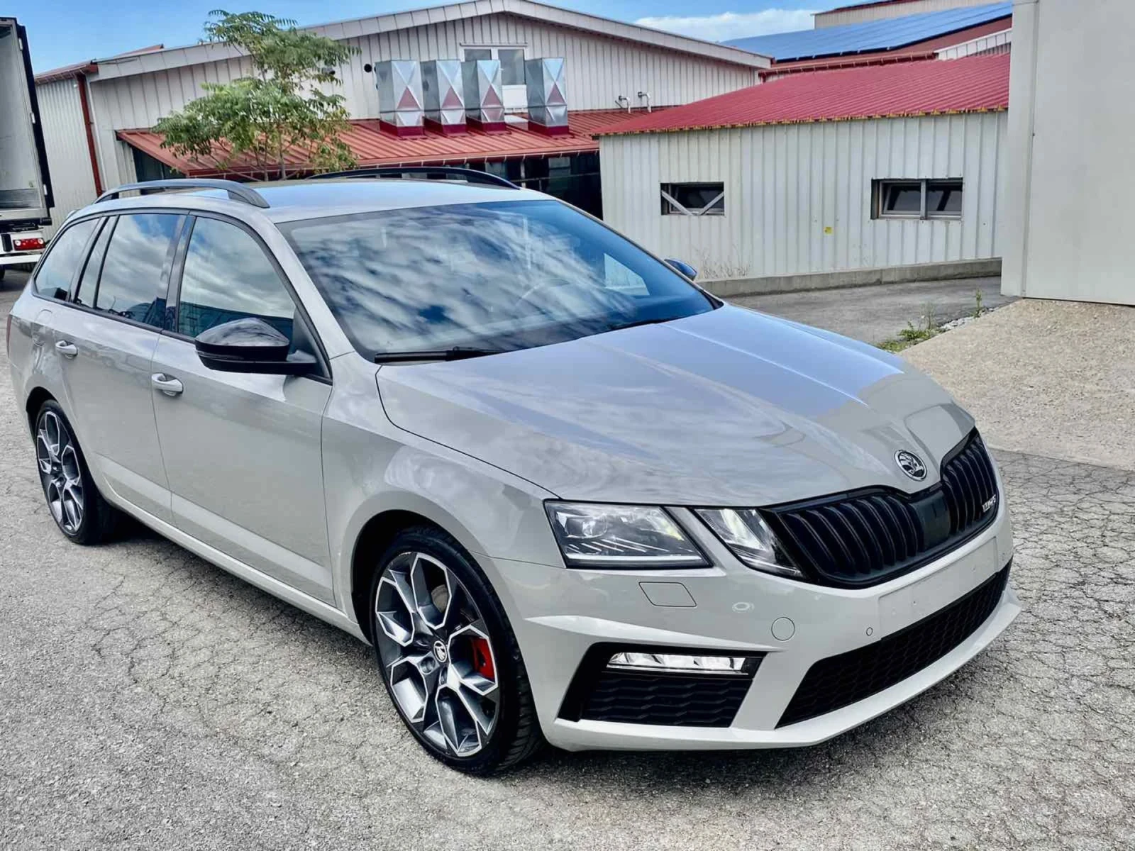 Skoda Octavia 2.0 TDI..VRS..Швейцария ??4x4?? - [1] 