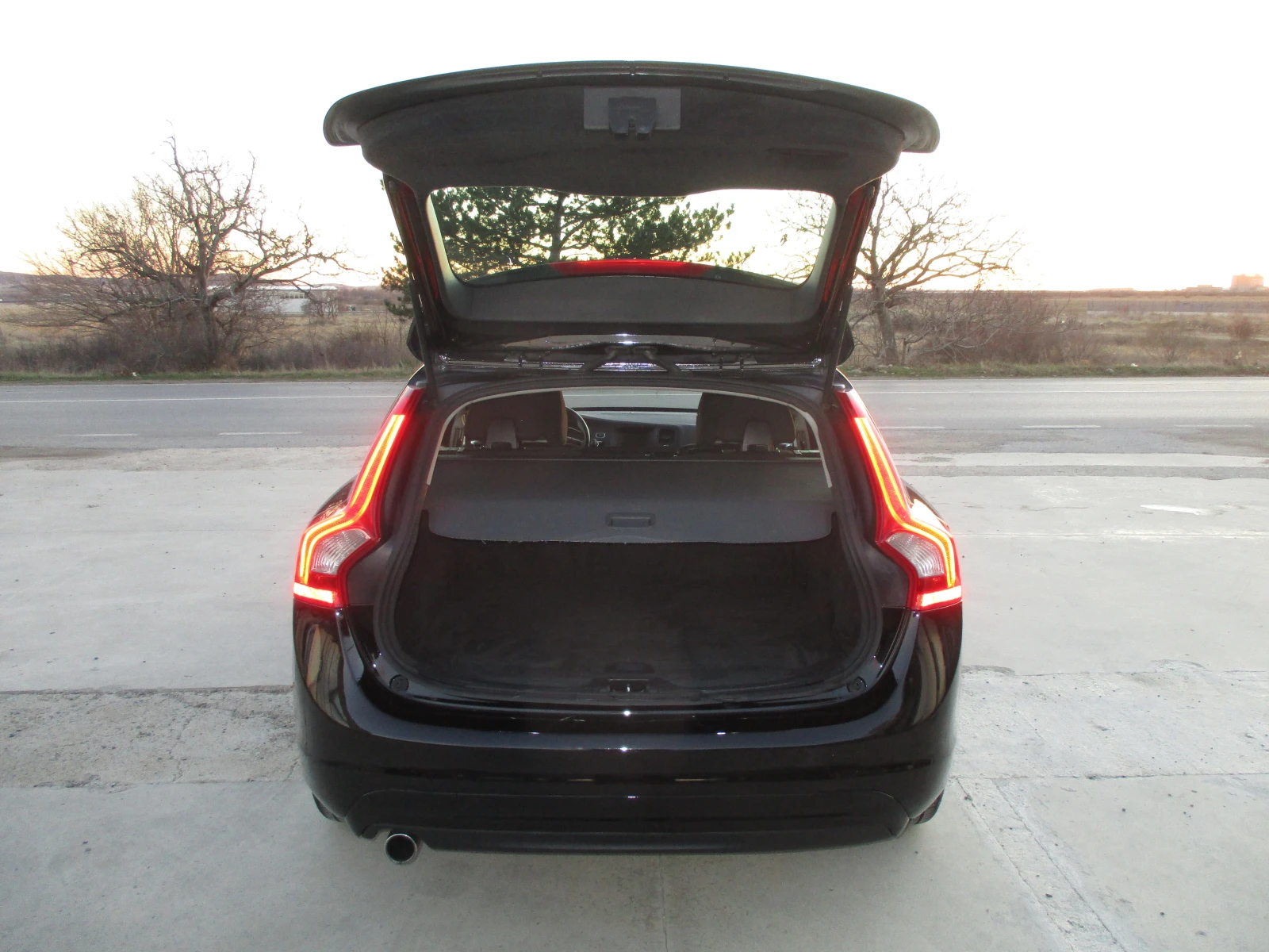 Volvo V60 1.6/KATO НОВА/ABTOMATИК/ | Mobile.bg — изображение 16