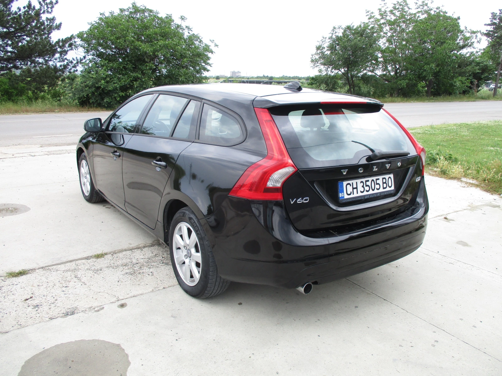 Volvo V60 1.6/KATO НОВА/ABTOMATИК/, снимка 6 - Автомобили и джипове - 48369062