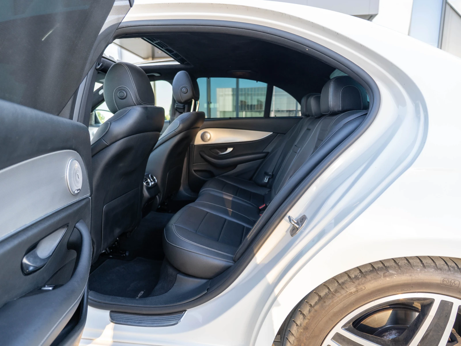 Mercedes-Benz E 220 AMG Widescreen   | Mobile.bg   11