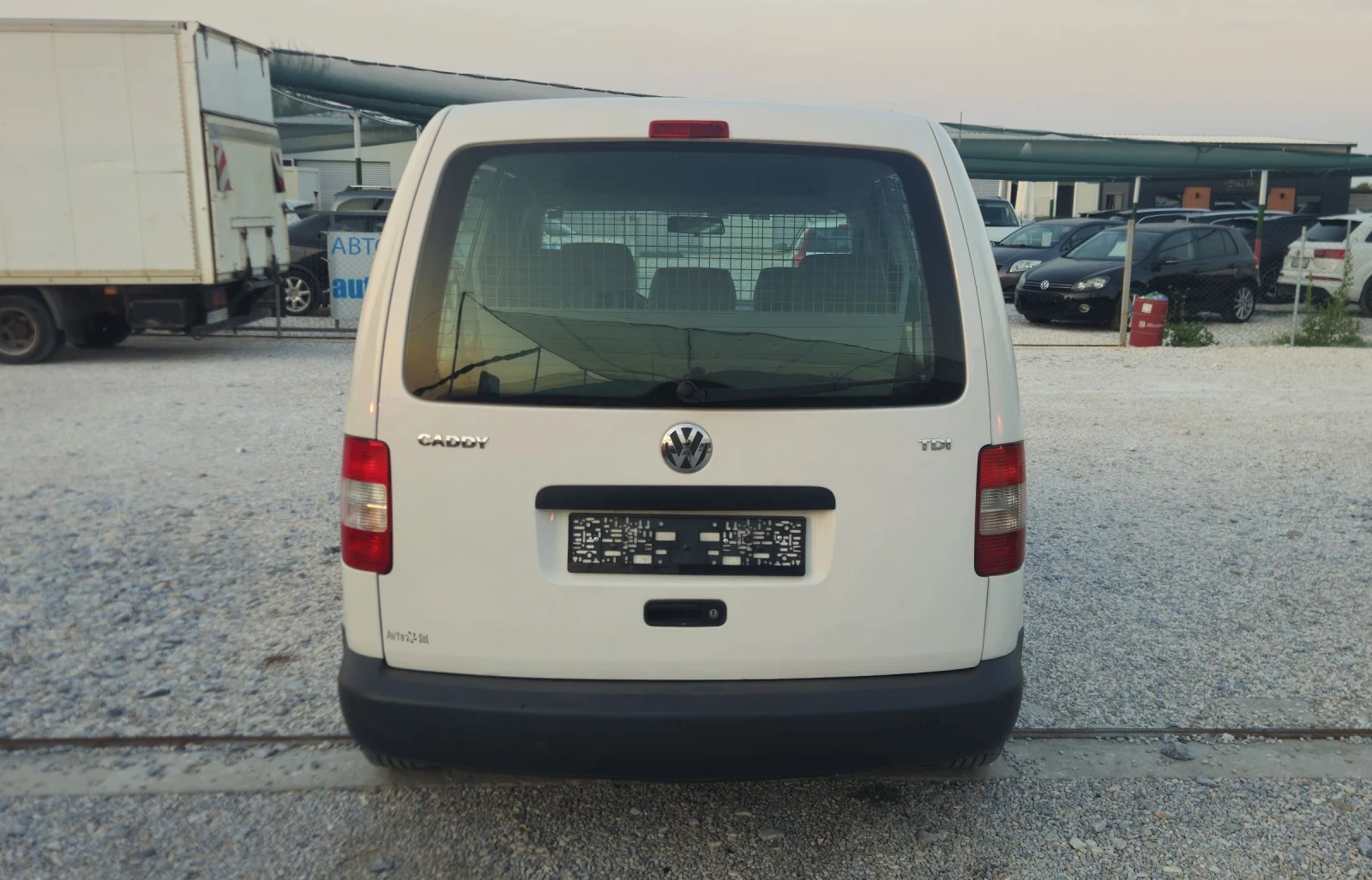 VW Caddy 1.9TDI.105кс.2009г.ТОПсъстояние - изображение 6