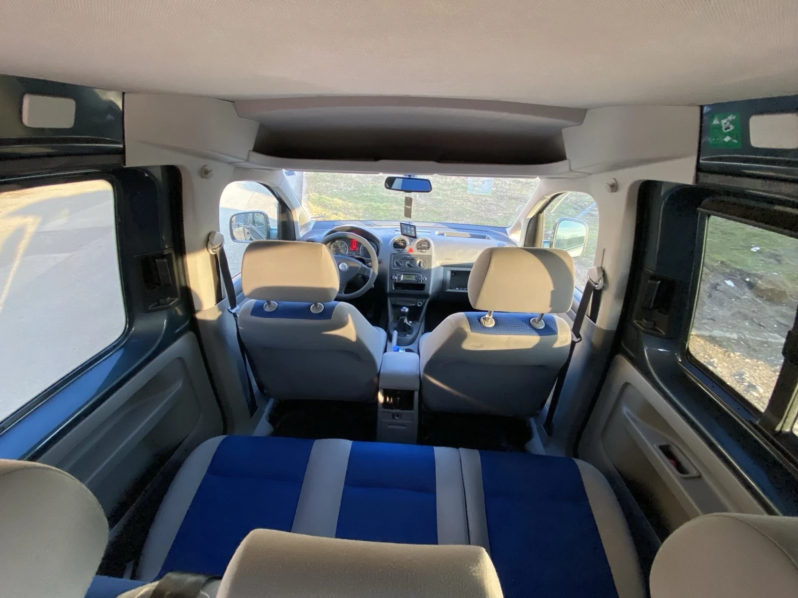 VW Caddy  4x4 6 скорости. | Mobile.bg — изображение 2