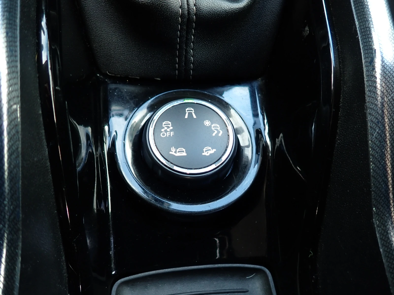 Peugeot 2008 1.6 eHDI | Mobile.bg   14