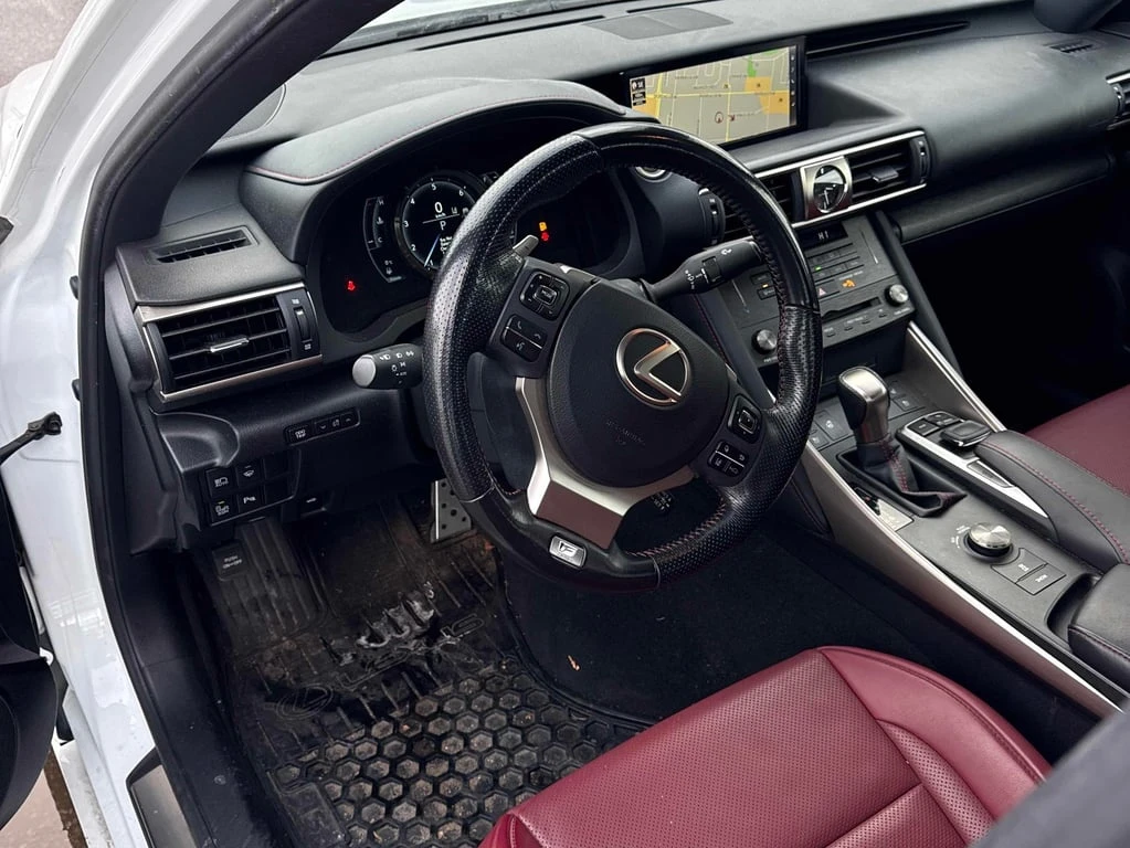 Lexus IS 300 2019 * CARFAX * ��� ������������ ������ | Mobile.bg � ����������� 7