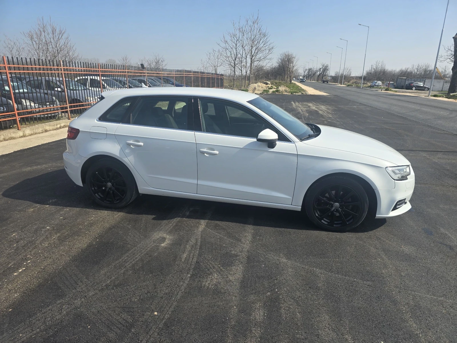 Audi A3 1.5 , снимка 7 - Автомобили и джипове - 53706685
