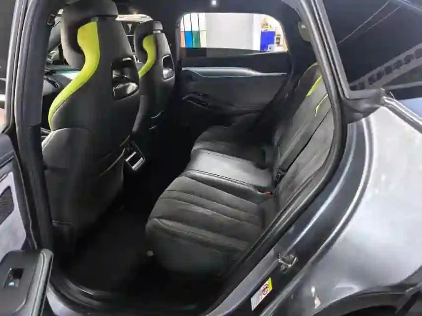 BYD Seal, снимка 8 - Автомобили и джипове - 54586323