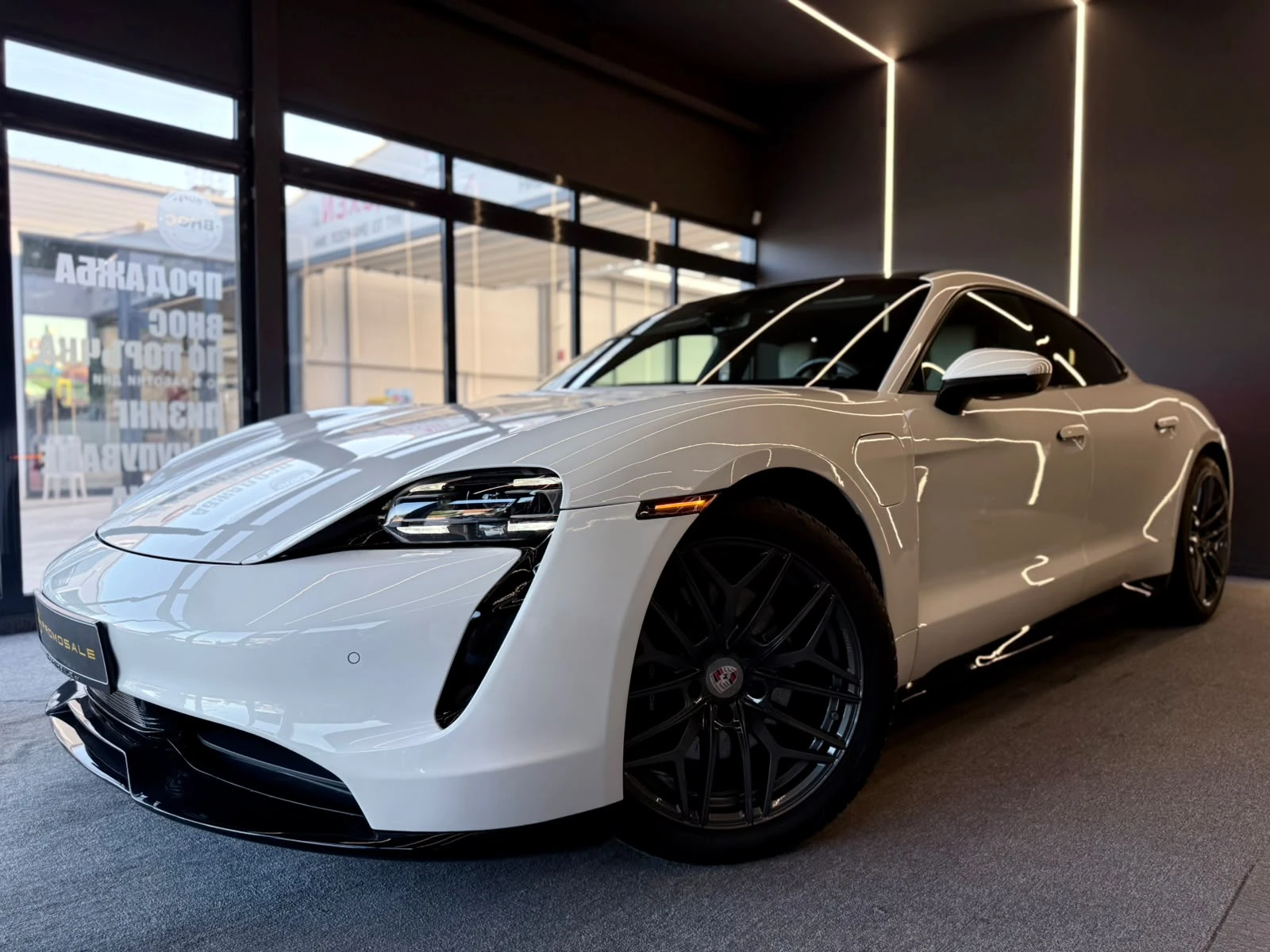 Porsche Taycan Bose* Matrix* Sport Sound* Pano* 360* ������ | Mobile.bg � ����������� 3