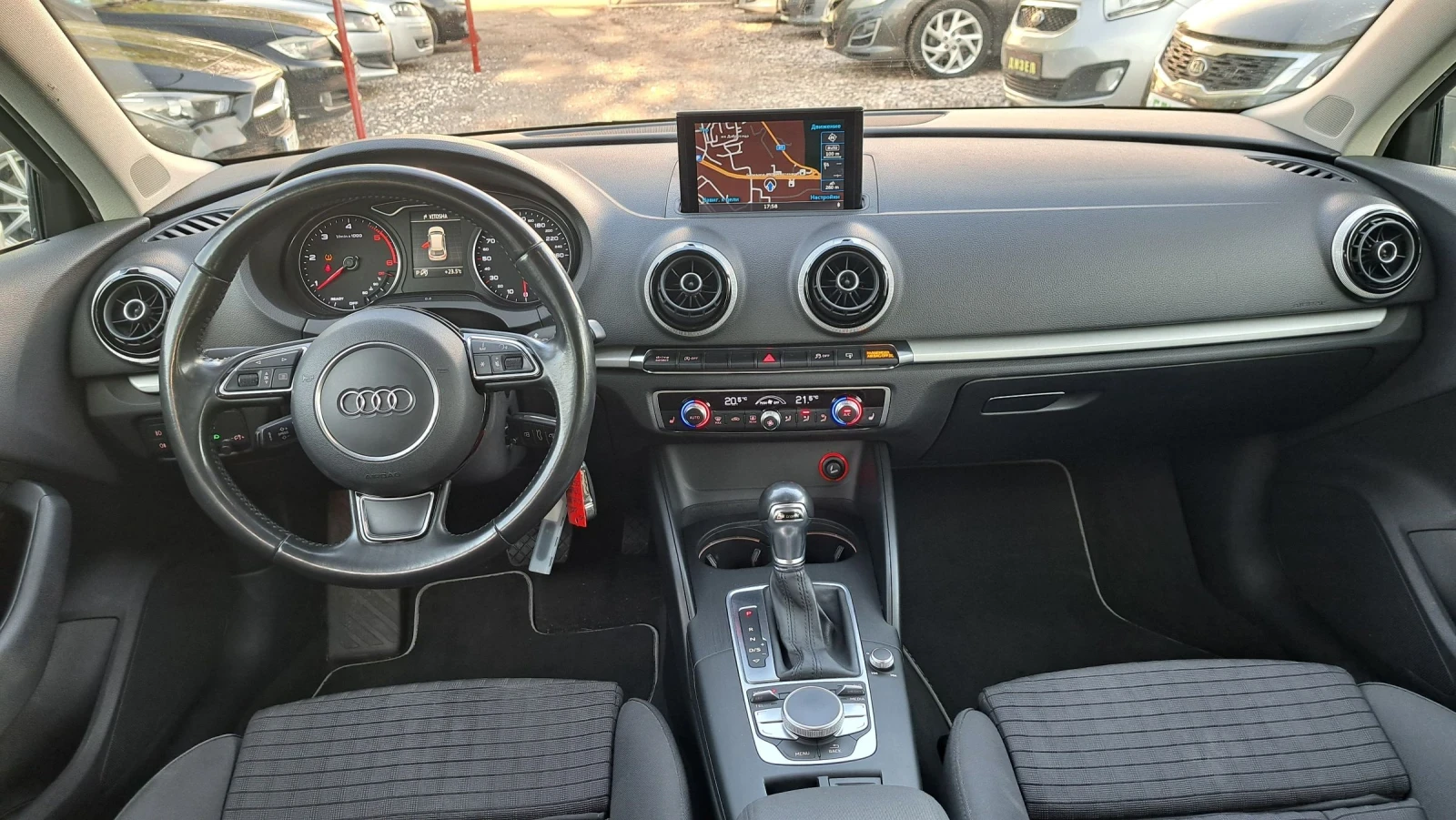Audi A3 S-tronik, снимка 9 - Автомобили и джипове - 54664634