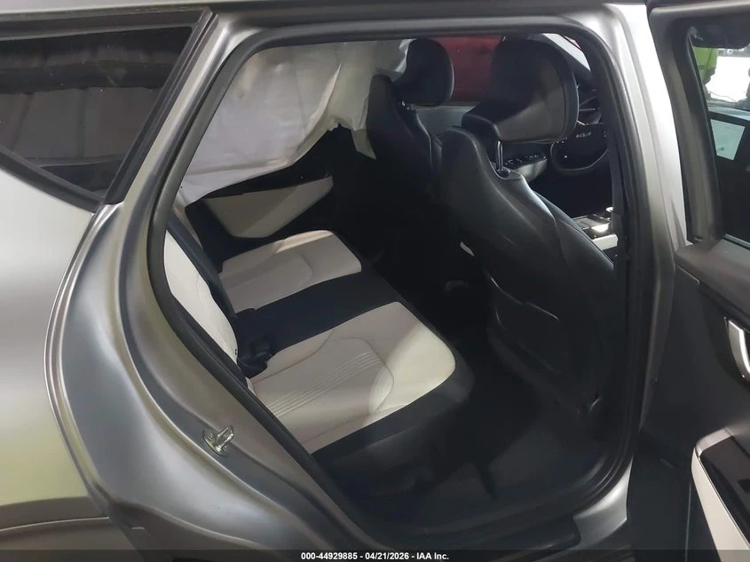 Kia EV6 Gt-Line, снимка 8 - Автомобили и джипове - 55004656
