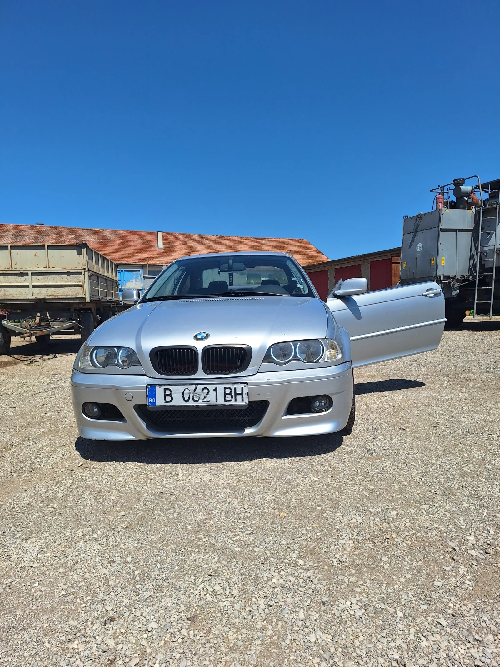 BMW 323
