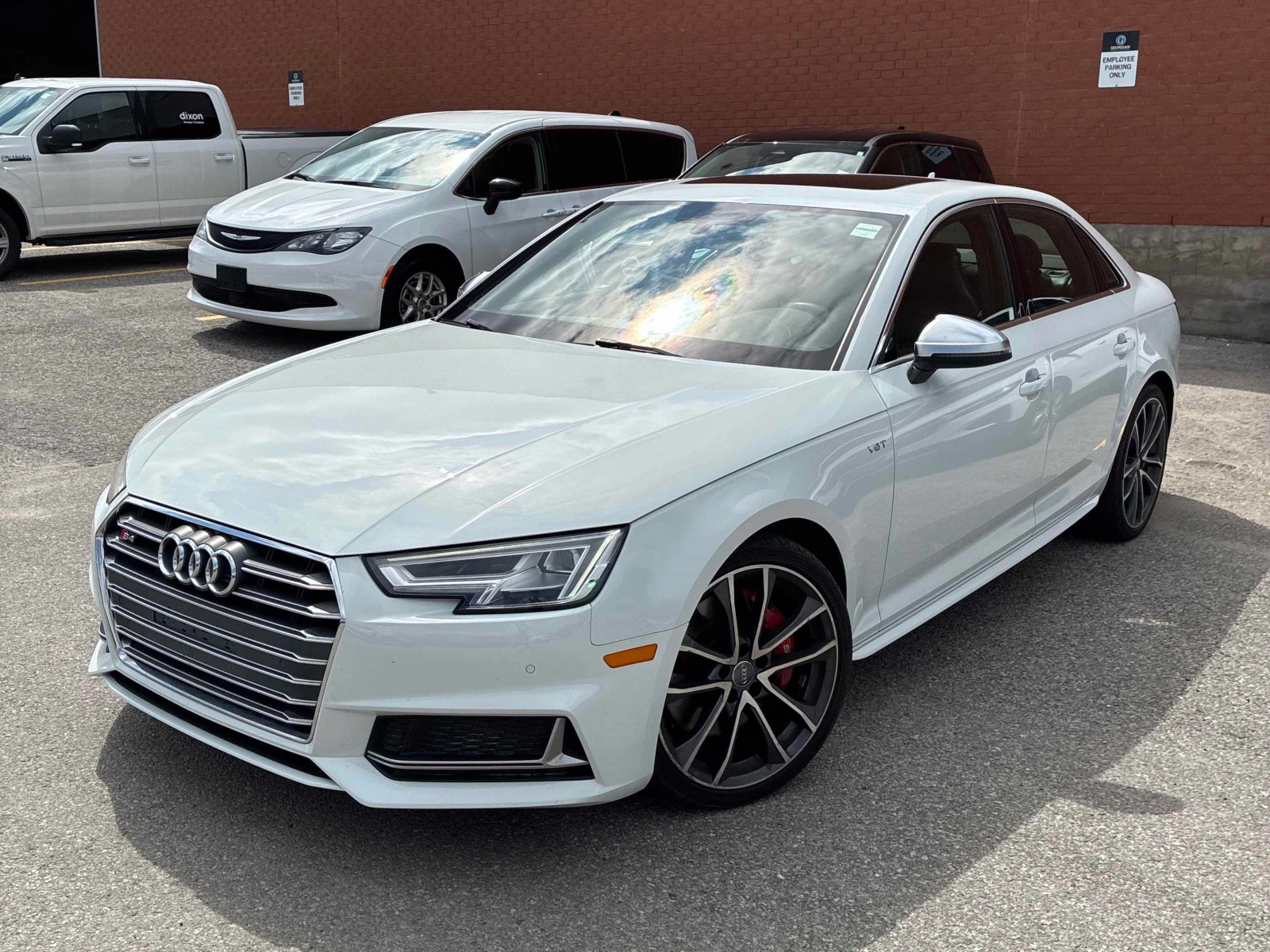 Audi S4 * Progressiv * CARFAX * БЕЗ ПЪРВОНАЧАЛНА ВНОСКА, снимка 16 - Автомобили и джипове - 55812352