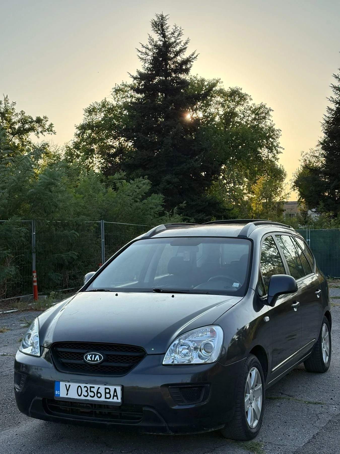 Kia Carens