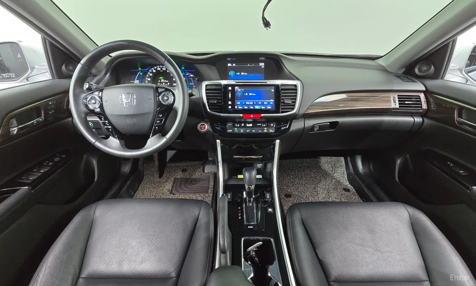 Honda Accord АВАНСОВО ПЛАЩАНЕ\Перфектно състояние, снимка 7 - Автомобили и джипове - 56131411