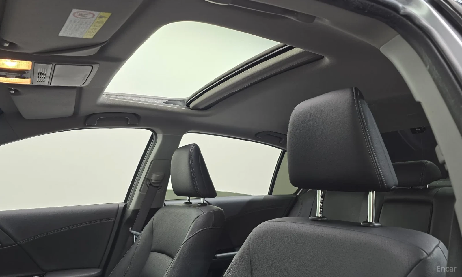 Honda Accord АВАНСОВО ПЛАЩАНЕ\Перфектно състояние, снимка 17 - Автомобили и джипове - 56131411