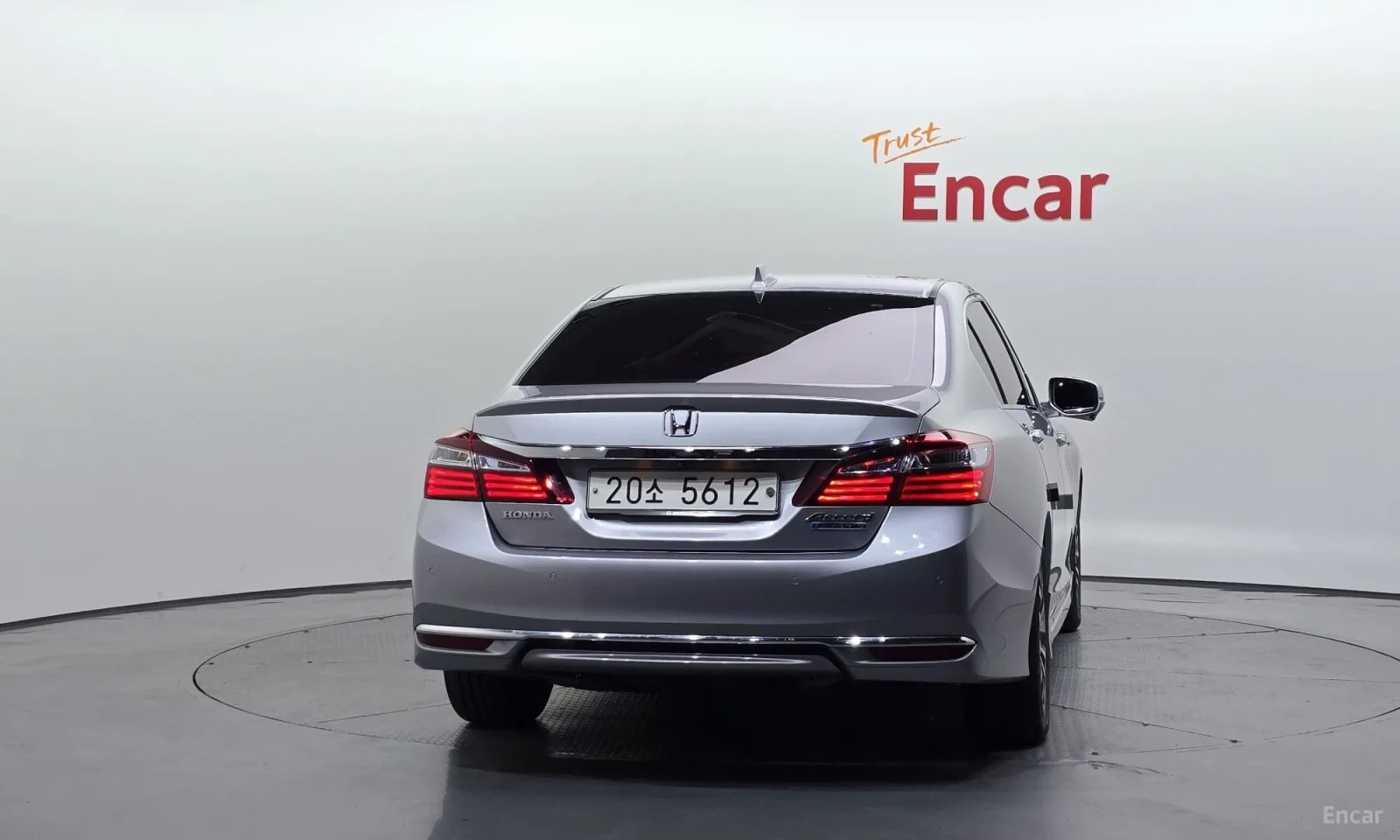 Honda Accord АВАНСОВО ПЛАЩАНЕ\Перфектно състояние, снимка 4 - Автомобили и джипове - 56131411