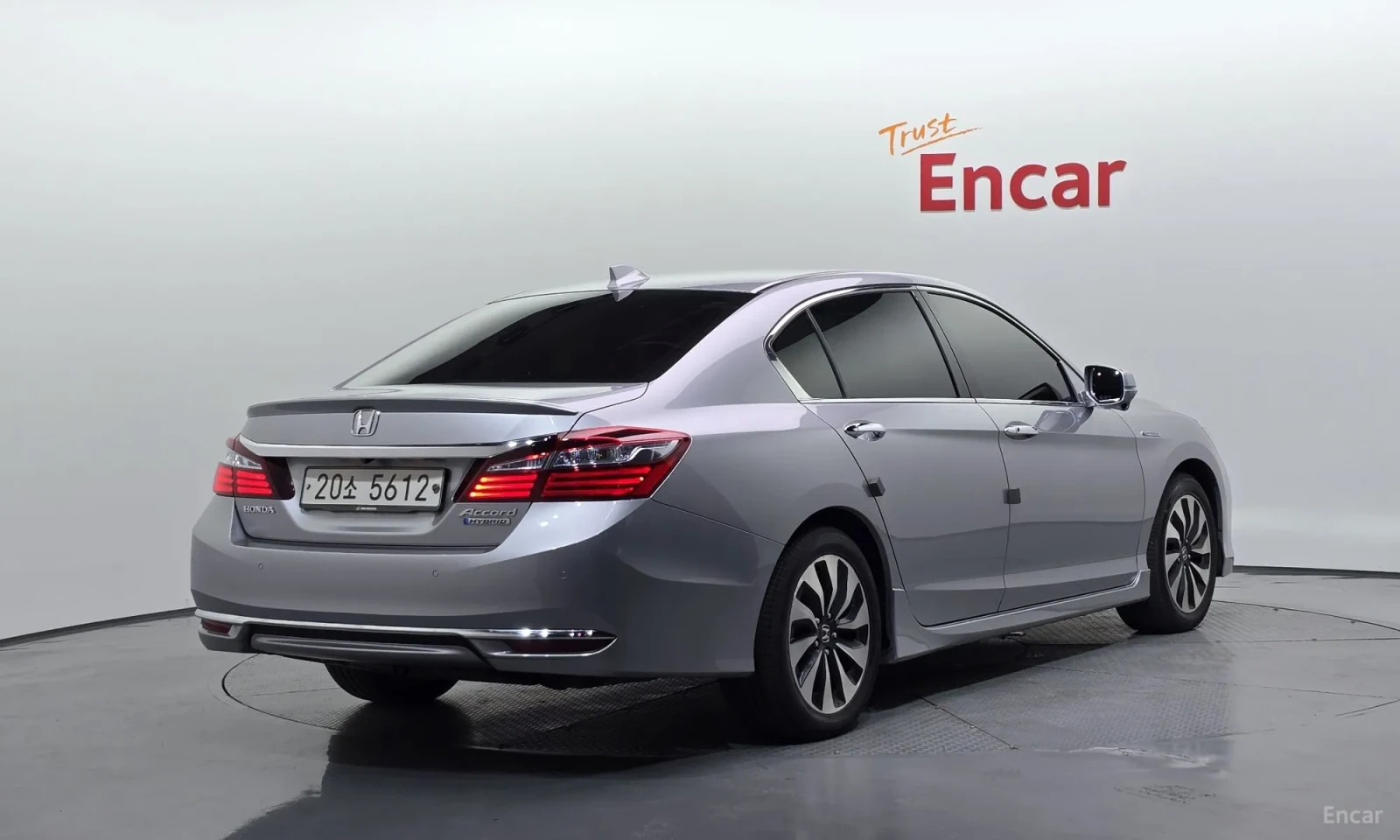 Honda Accord АВАНСОВО ПЛАЩАНЕ\Перфектно състояние, снимка 2 - Автомобили и джипове - 56131411