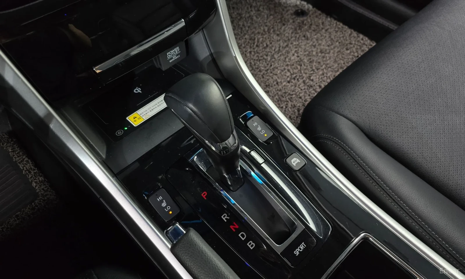 Honda Accord АВАНСОВО ПЛАЩАНЕ\Перфектно състояние, снимка 9 - Автомобили и джипове - 56131411