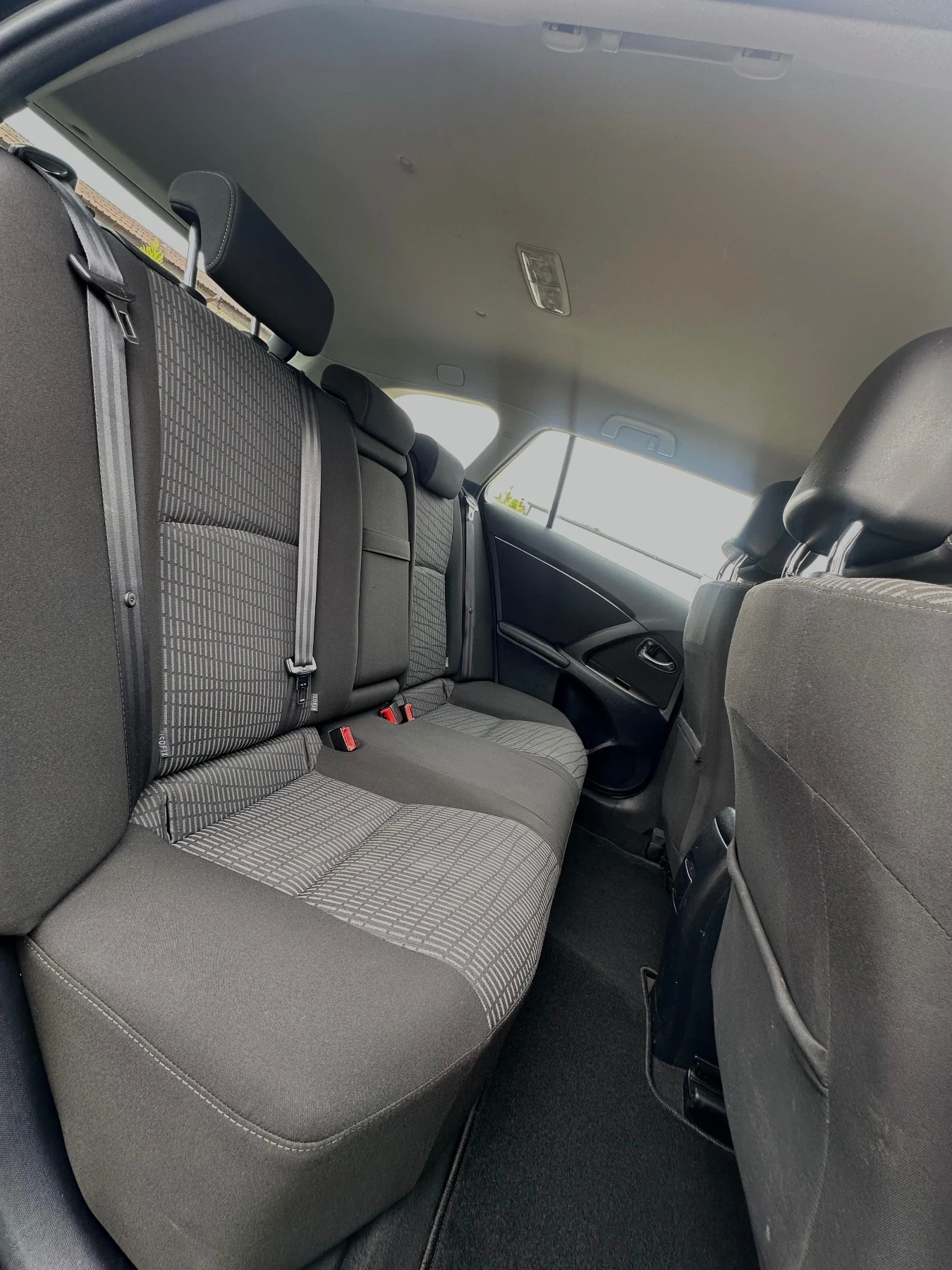 Toyota Avensis 1.8 VVT-i Edition* ����* ������* �������� �������* | Mobile.bg � ����������� 12
