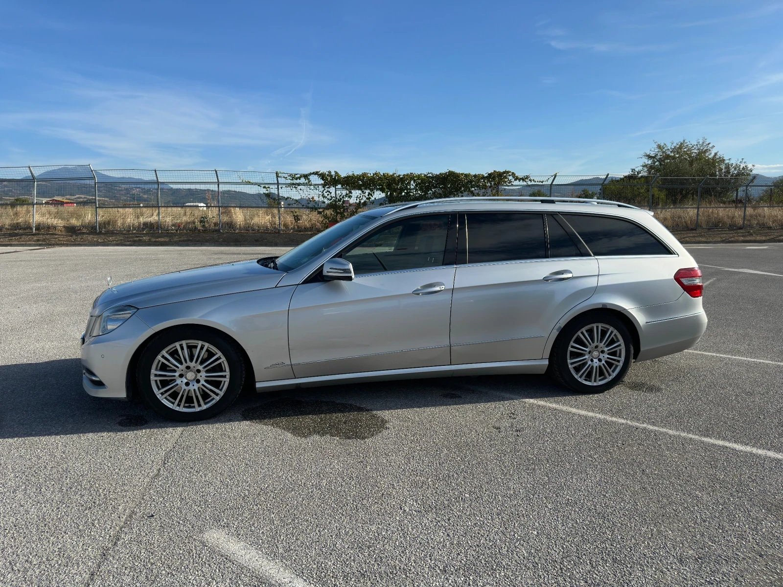 Mercedes-Benz E 350, снимка 4 - Автомобили и джипове - 56414694