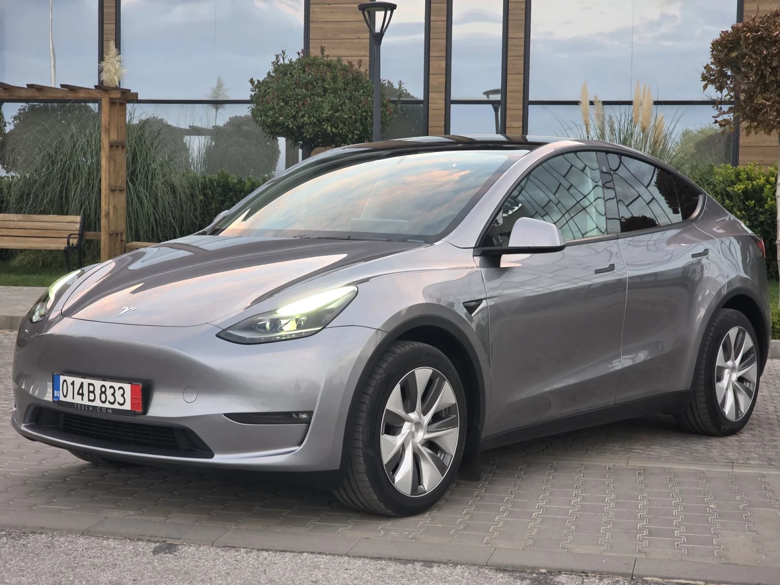 Tesla Model Y НАЛИЧНА/ LONG RANGE/ DUAL MOTOR/ GERMANY/ ГАРАНЦИЯ