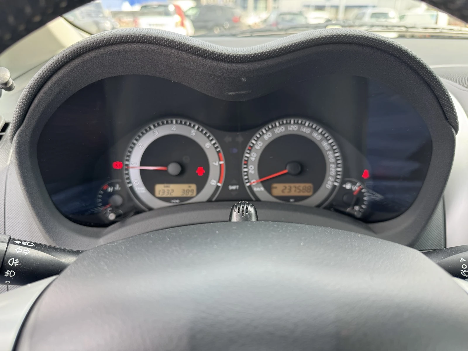 Toyota Auris, снимка 10 - Автомобили и джипове - 56589138