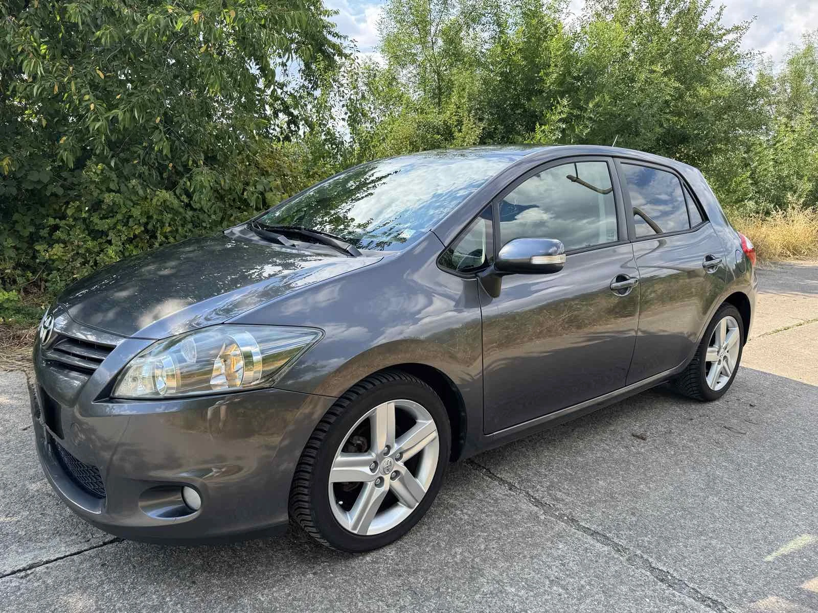 Toyota Auris, снимка 3 - Автомобили и джипове - 56589138