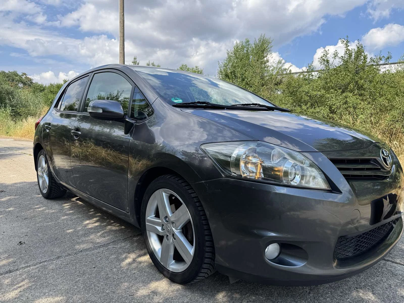 Toyota Auris, снимка 4 - Автомобили и джипове - 56589138