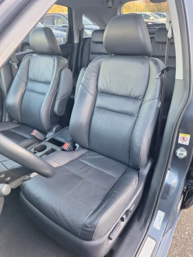 Honda Cr-v 2, 0i-BCИЧКИ ЕКСТРИ-ДИСТРОНИК-НАВИ-КОЖА, снимка 9