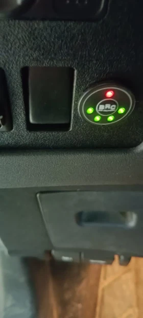 Nissan Qashqai 1.6 газ фейслифт - 2450 € / 4791.78 лв. - 12545832 12