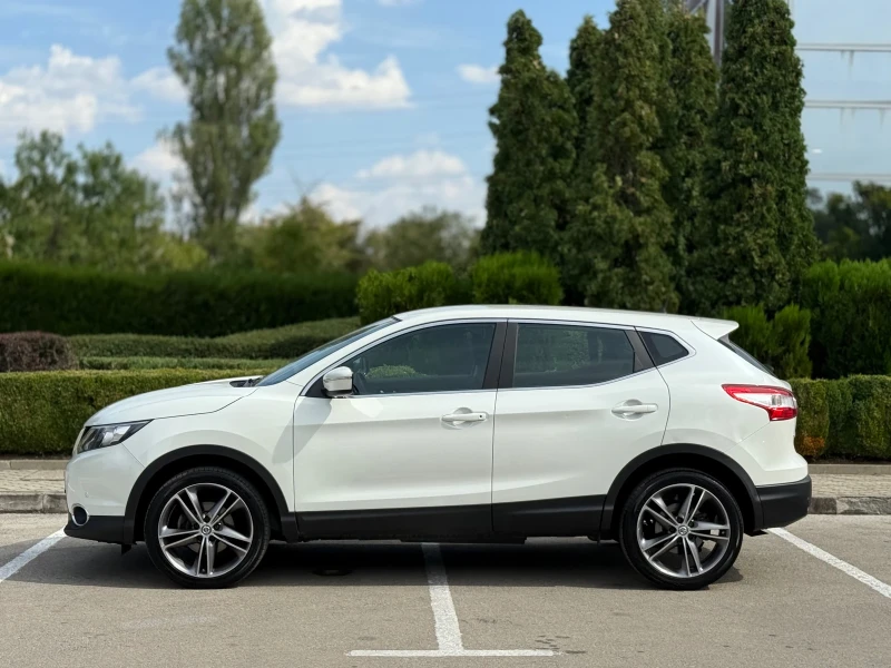 Nissan Qashqai 1.2 DIG-T Acenta, снимка 5 - Автомобили и джипове - 51657827