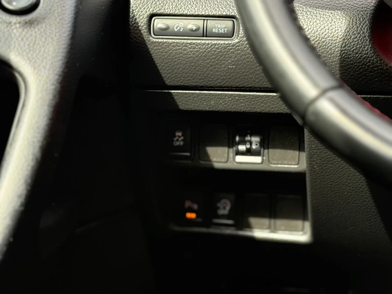 Nissan Qashqai 1.2 DIG-T Acenta, снимка 14 - Автомобили и джипове - 51657827