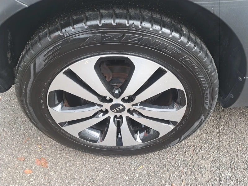 Kia Sportage 1.7CRDI-ПЕРФЕКТЕН, снимка 14 - Автомобили и джипове - 52358804