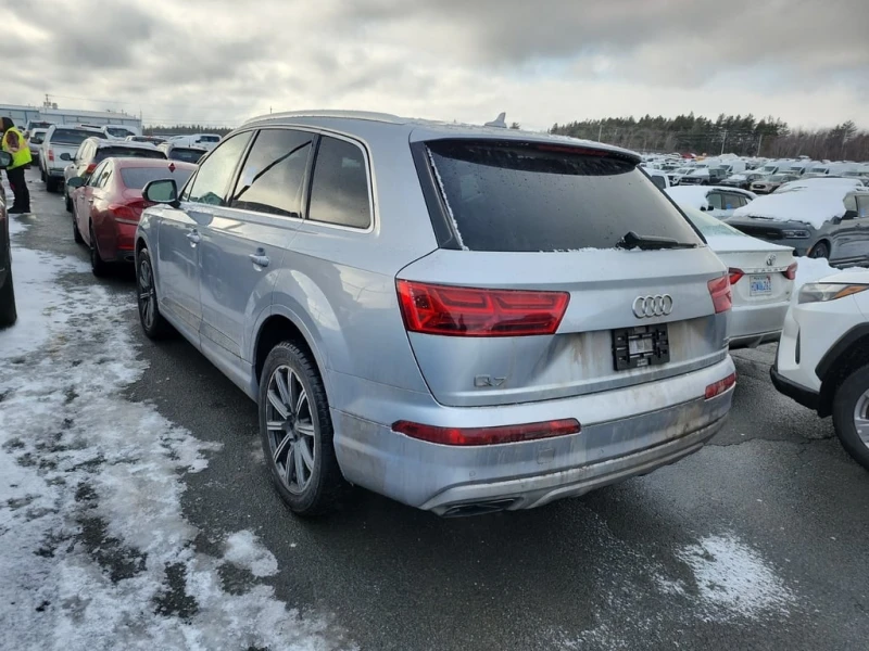 Audi Q7 * 3.0T TECHNIK * CARFAX * БЕЗ ПЪРВОНАЧАЛНА ВНОСКА, снимка 4 - Автомобили и джипове - 53231841
