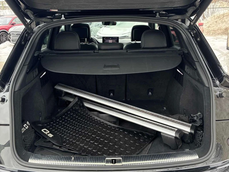 Audi Q5   Progressiv | S-line | DISTRONIC | CARFAX, снимка 14 - Автомобили и джипове - 53564312