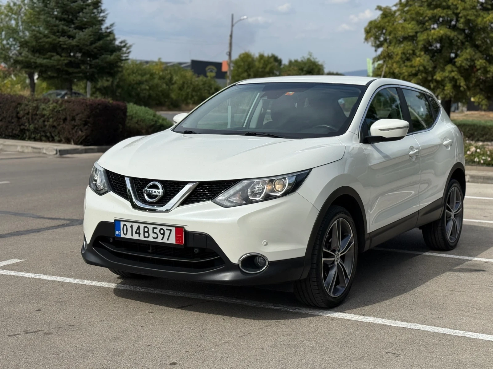 Nissan Qashqai 1.2 DIG-T Acenta | Mobile.bg   1