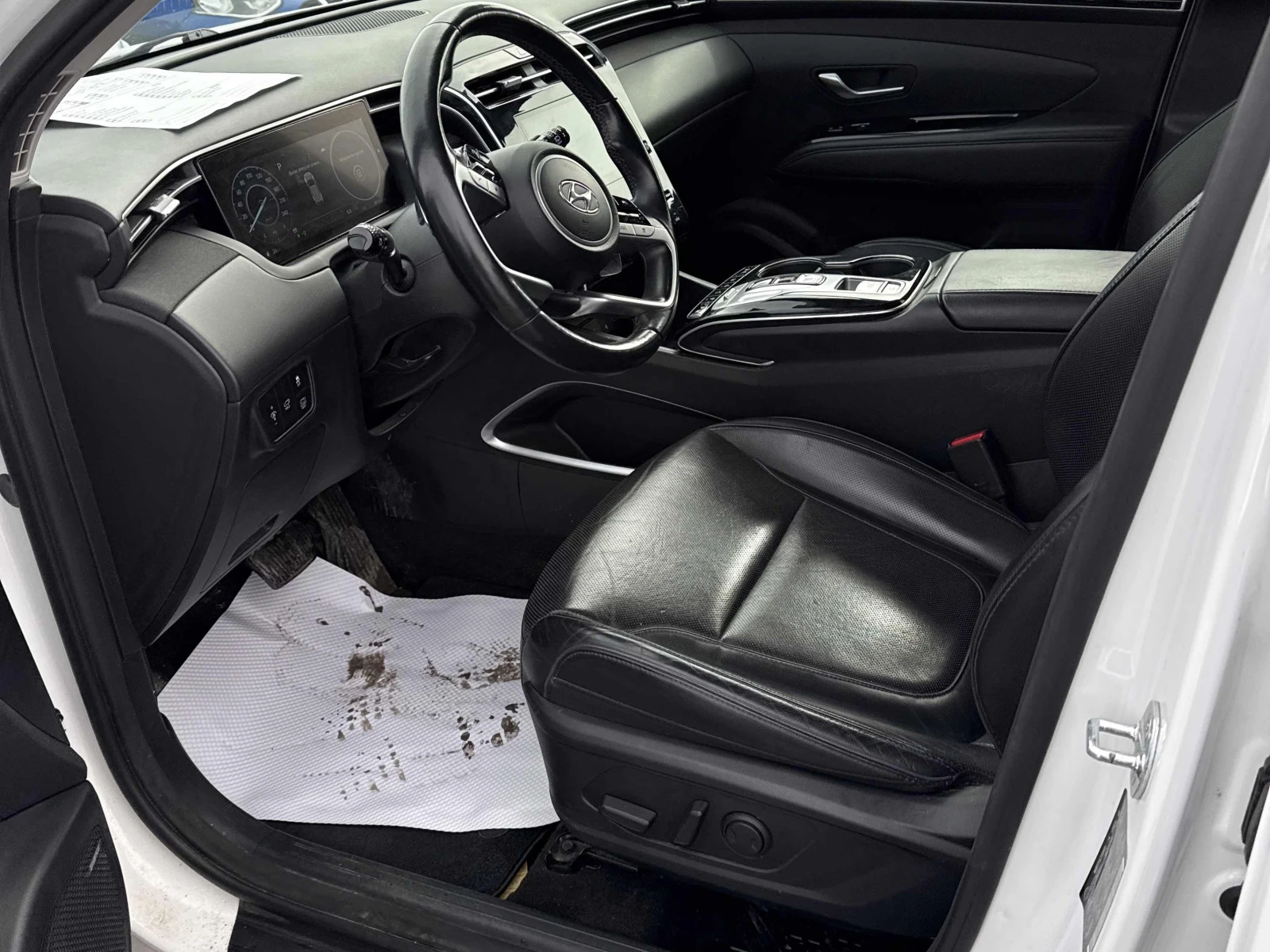 Hyundai Tucson Luxury/ CARFAX/Кожа/Нави/Панорама/Подгрев/4х4, снимка 6 - Автомобили и джипове - 53804703