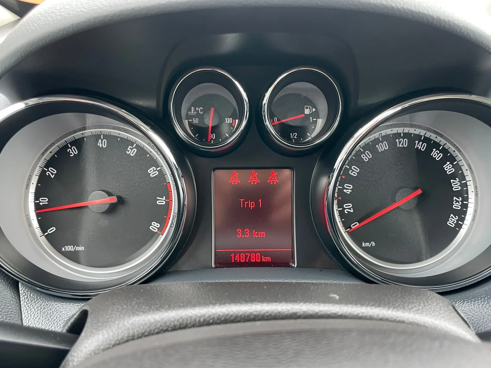 Opel Mokka 1.4 газ навигация кожа , снимка 11 - Автомобили и джипове - 53829528