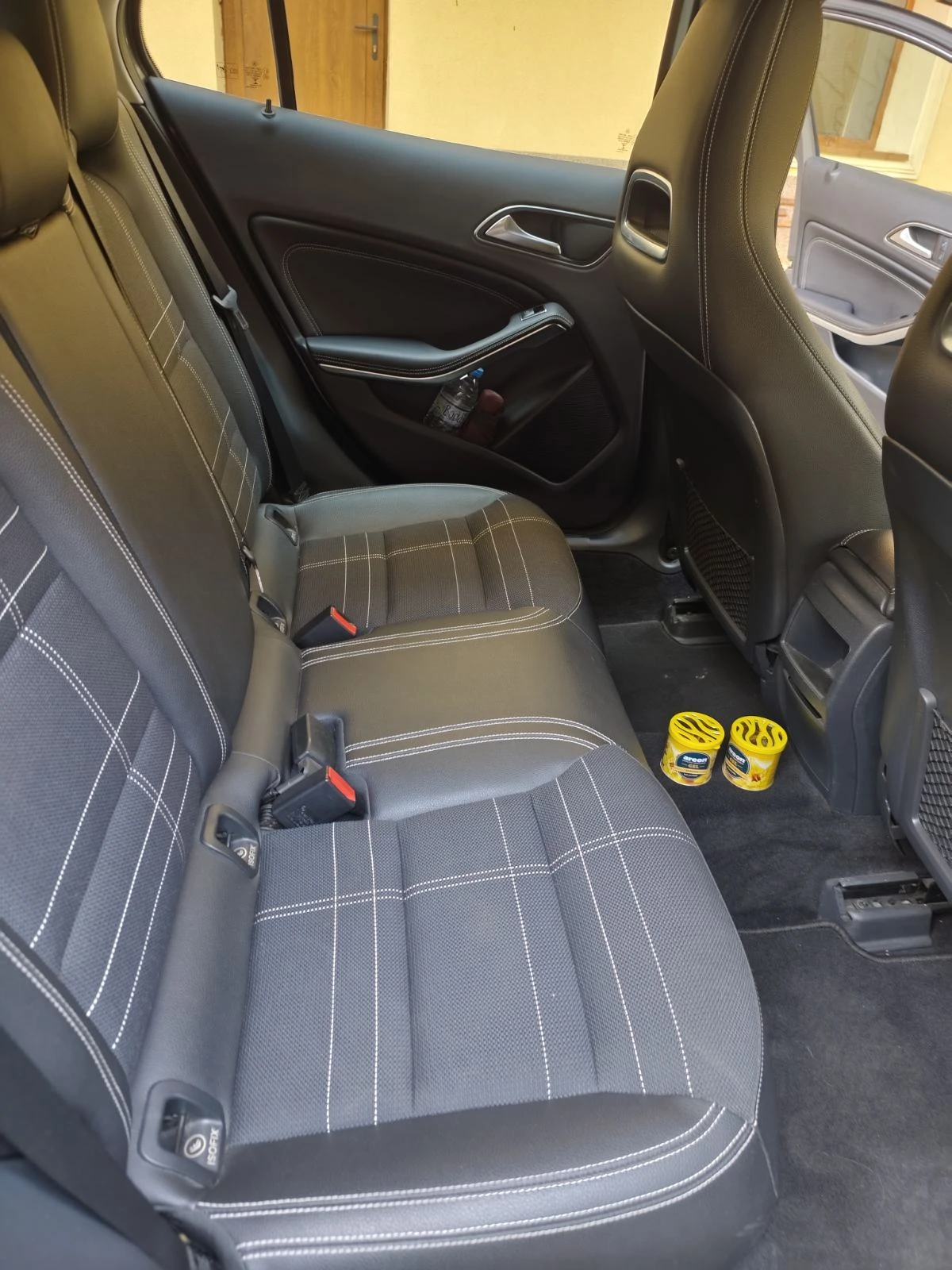 Mercedes-Benz GLA 220, снимка 10 - Автомобили и джипове - 53848923
