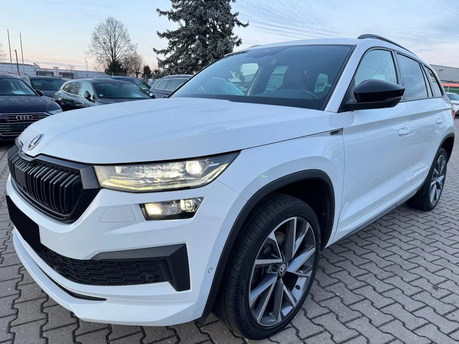 Skoda Kodiaq 2.0TDI 4х4 Face Sportline ACC KeyGO Обдухв Digital | Auto.bg — изображение 1