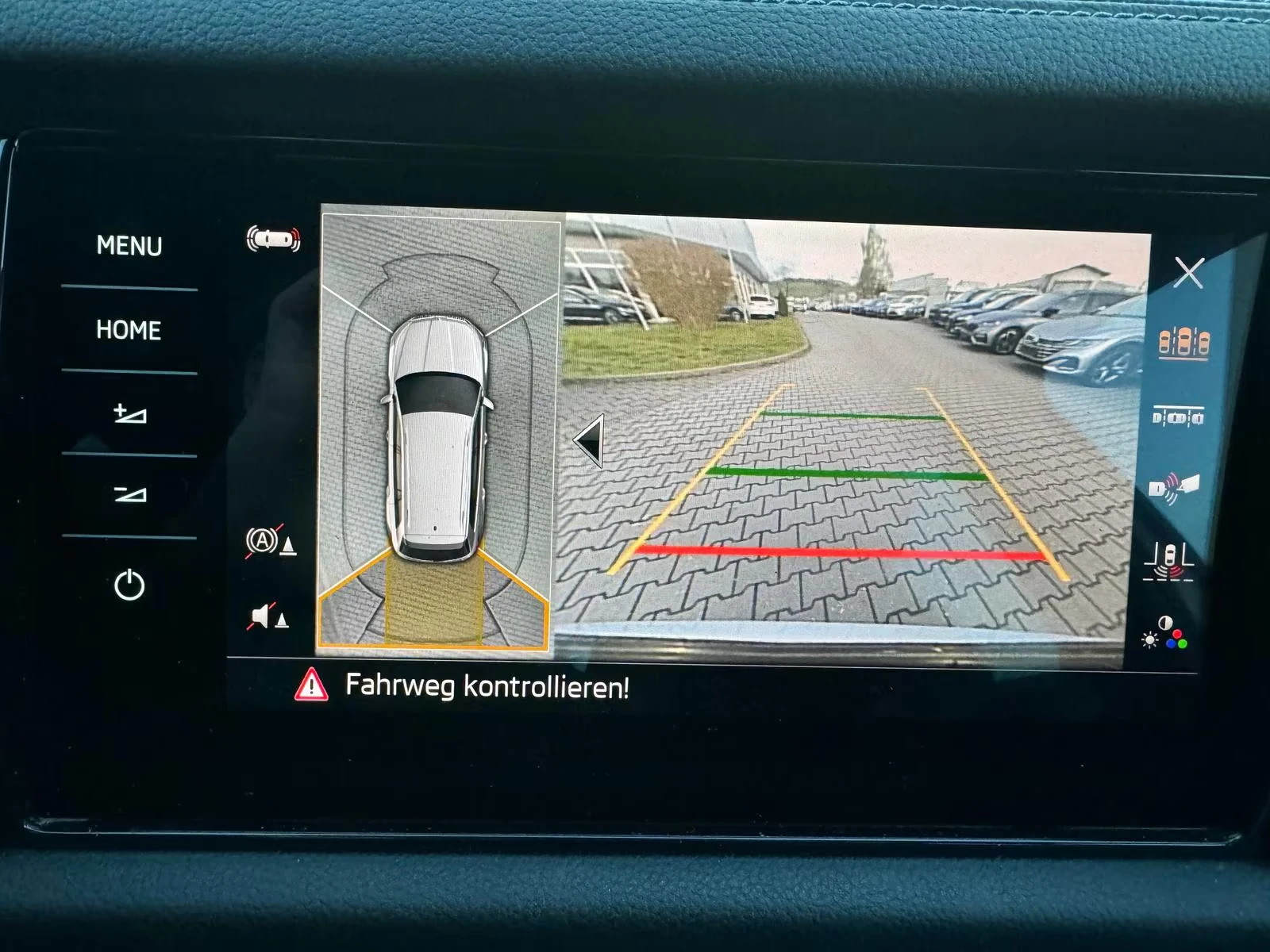 Skoda Kodiaq 2.0TDI 4х4 Face Sportline ACC KeyGO Обдухв Digital, снимка 9 - Автомобили и джипове - 53986312