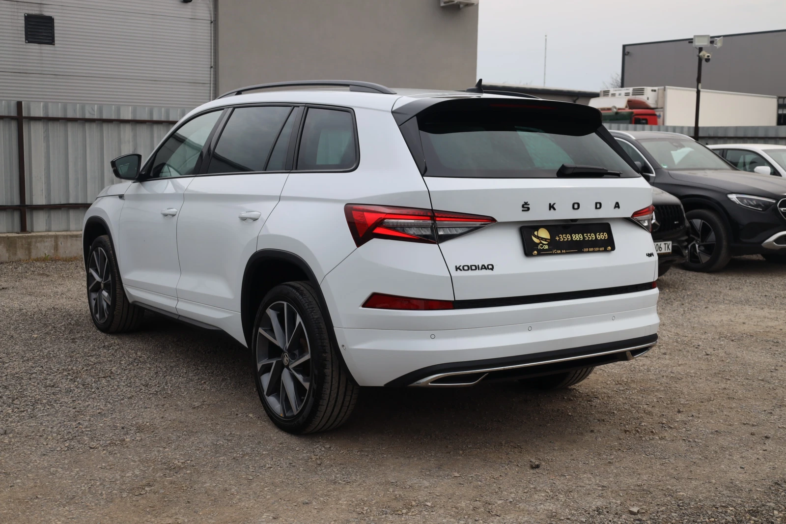 Skoda Kodiaq 2.0TDI 4х4 Face Sportline ACC KeyGO Обдухв Digital, снимка 6 - Автомобили и джипове - 53986312