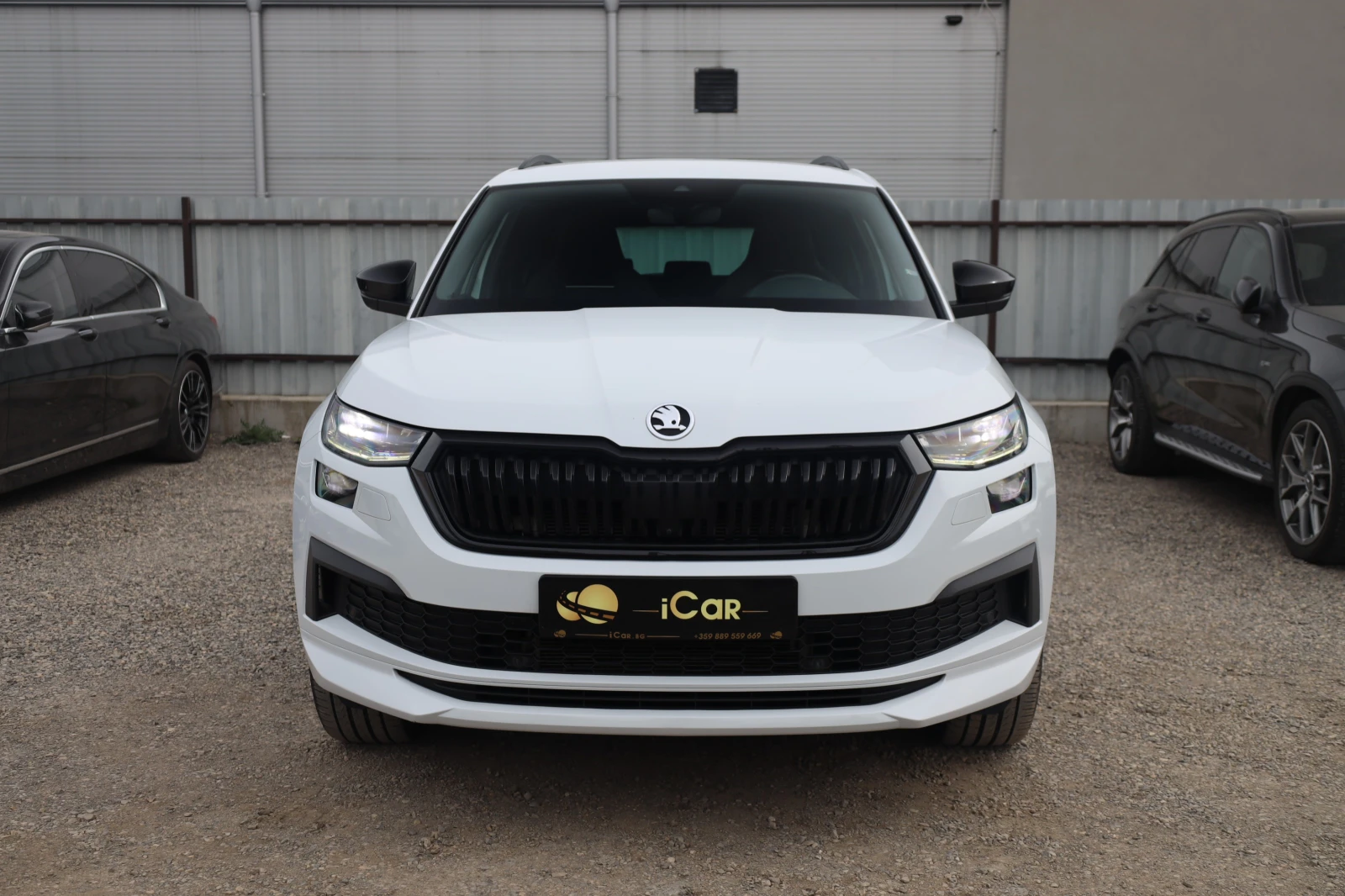 Skoda Kodiaq 2.0TDI 4х4 Face Sportline ACC KeyGO Обдухв Digital, снимка 2 - Автомобили и джипове - 53986312