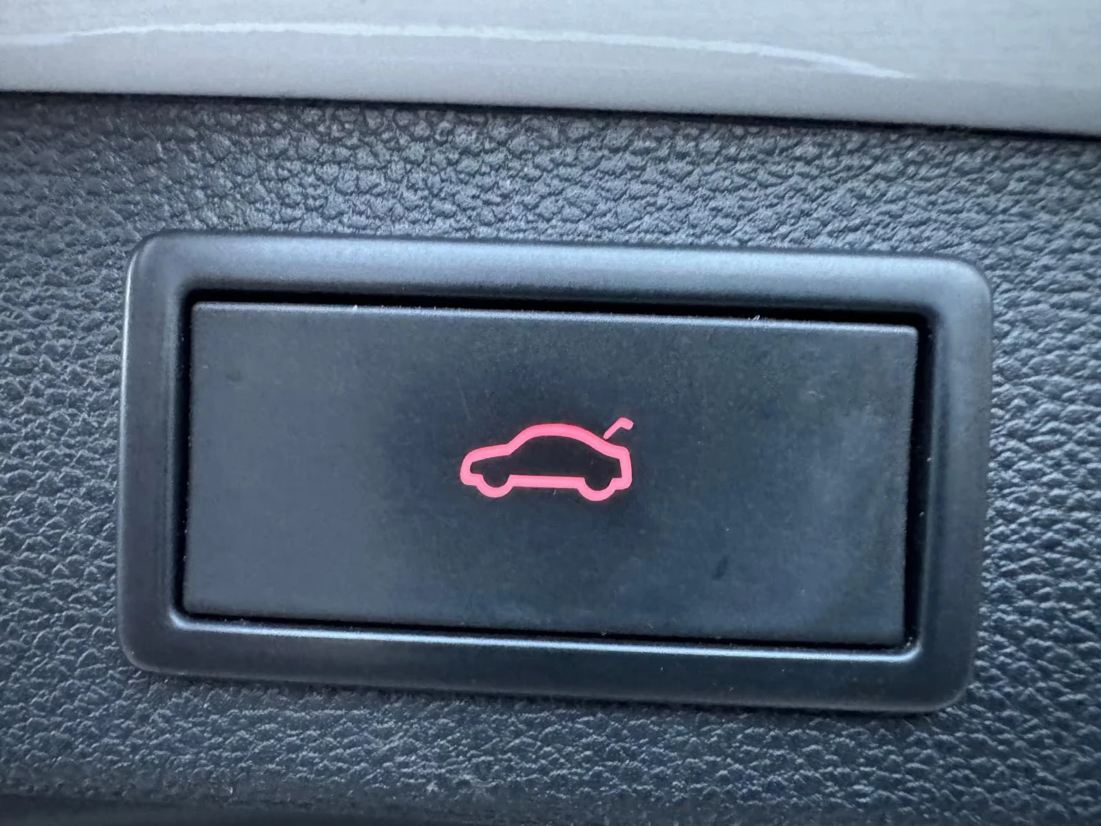 Skoda Kodiaq 2.0TDI 4х4 Face Sportline ACC KeyGO Обдухв Digital, снимка 11 - Автомобили и джипове - 53986312