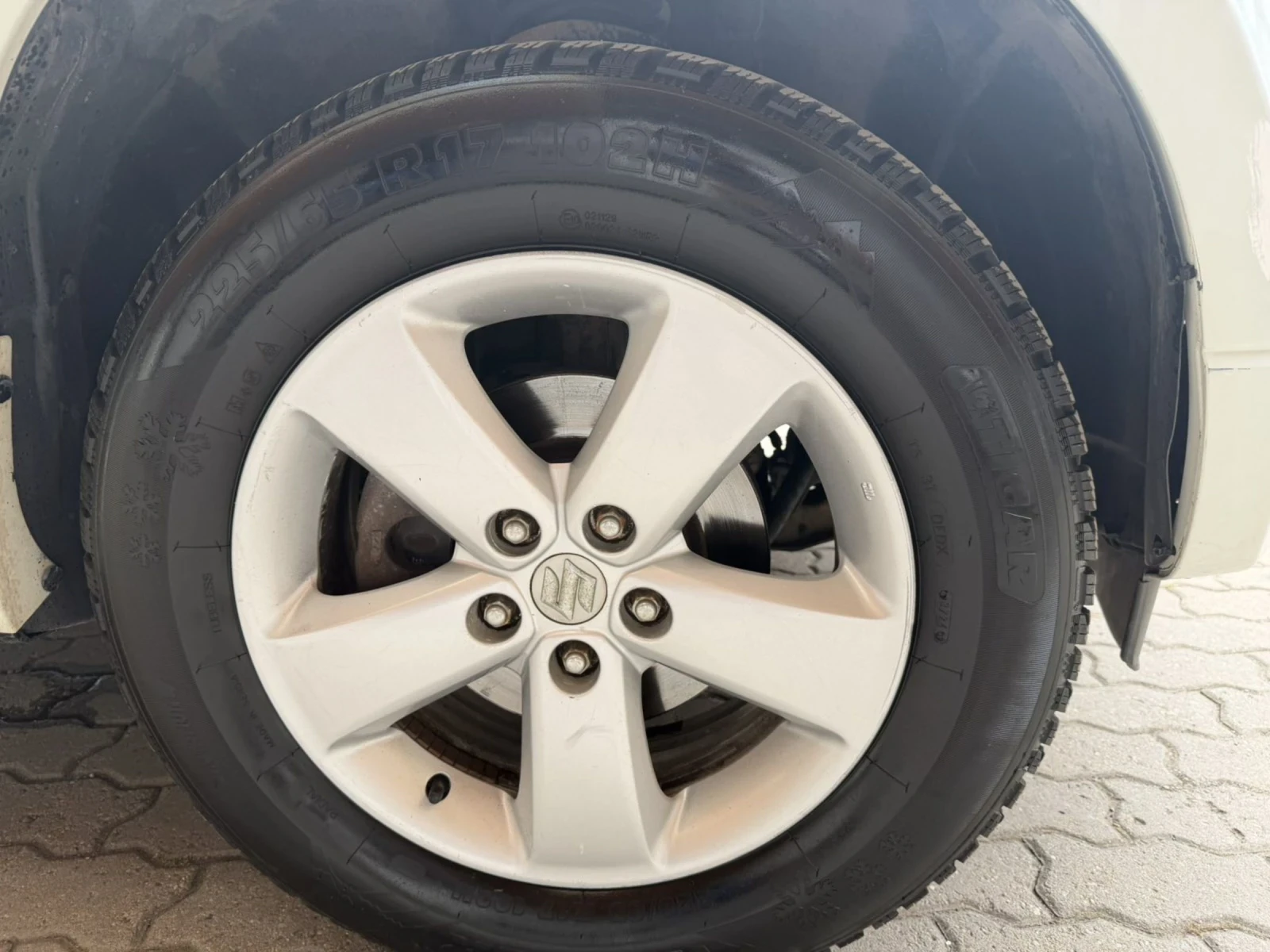 Suzuki Grand vitara 4X4, снимка 7 - Автомобили и джипове - 55313639