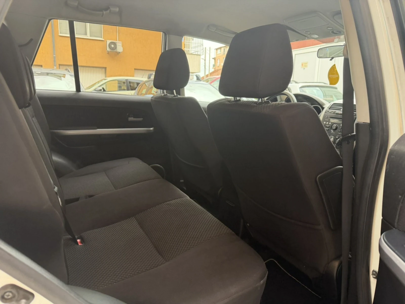 Suzuki Grand vitara 4X4, снимка 9 - Автомобили и джипове - 55313639