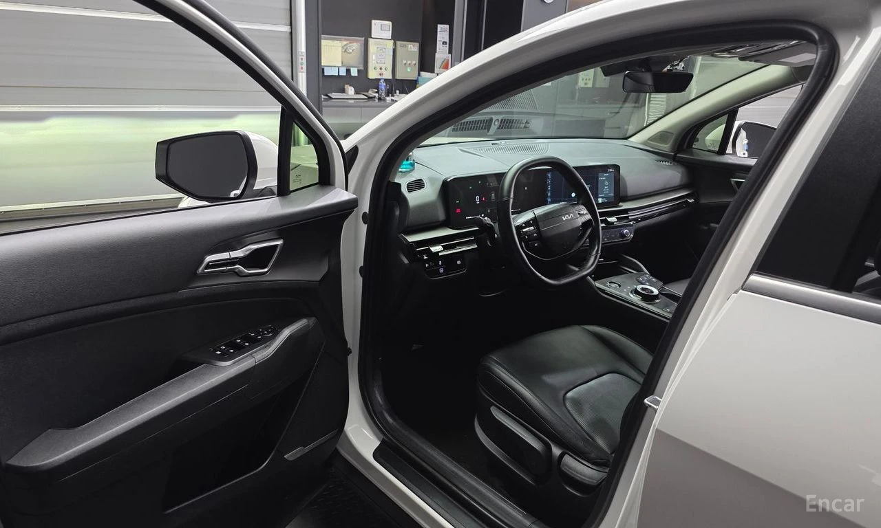 Kia Sportage HYBRID* PRESTIGE* ОБДУХВАНЕ* LANE* ASSIST* 360КАМЕ, снимка 6 - Автомобили и джипове - 55314713
