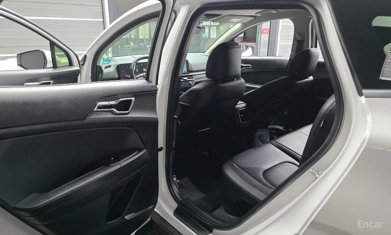 Kia Sportage HYBRID* PRESTIGE* ОБДУХВАНЕ* LANE* ASSIST* 360КАМЕ, снимка 16 - Автомобили и джипове - 55314713