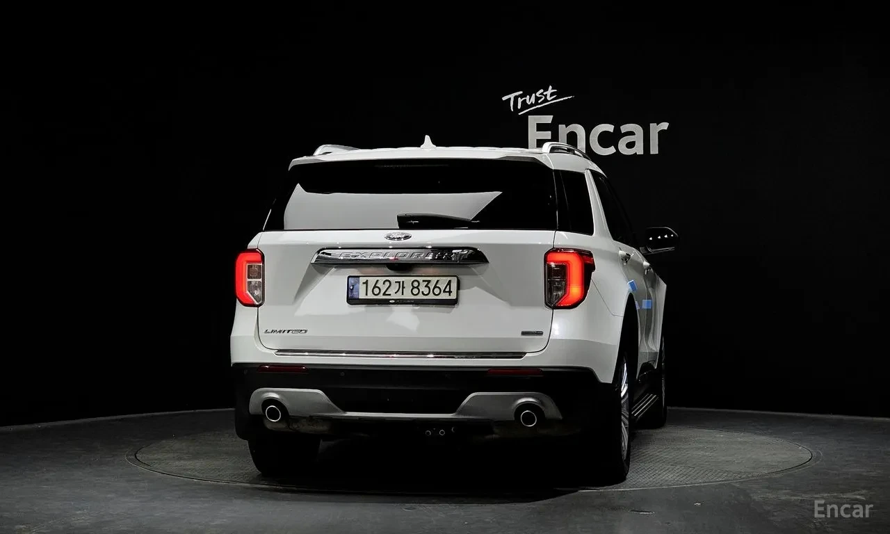Ford Explorer 2.3 LIMITED 4x4* DISTRONIC* 360* ПОДГРЕВ* ОБДУХ* , снимка 4 - Автомобили и джипове - 55539310