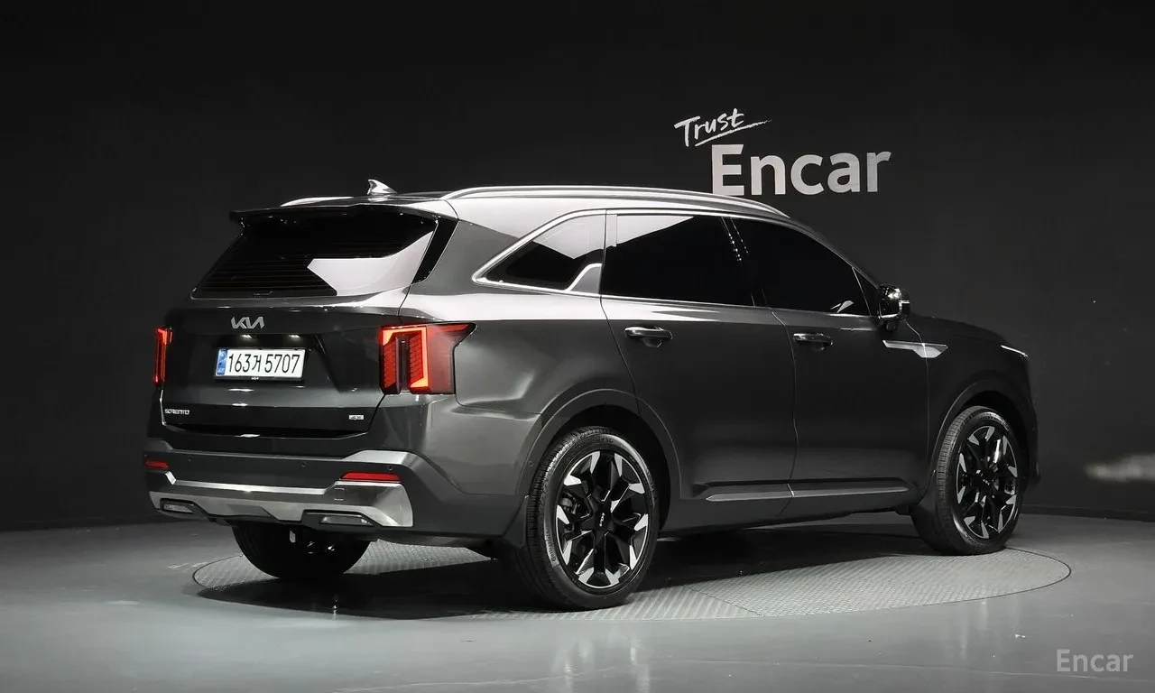 Kia Sorento SIGNATURE | MASSAGE| COMFORT PKG| HUD| 360| CAM, снимка 4 - Автомобили и джипове - 55754067